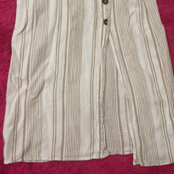 J for Justify dress 🐮 - Picture 4 of 7